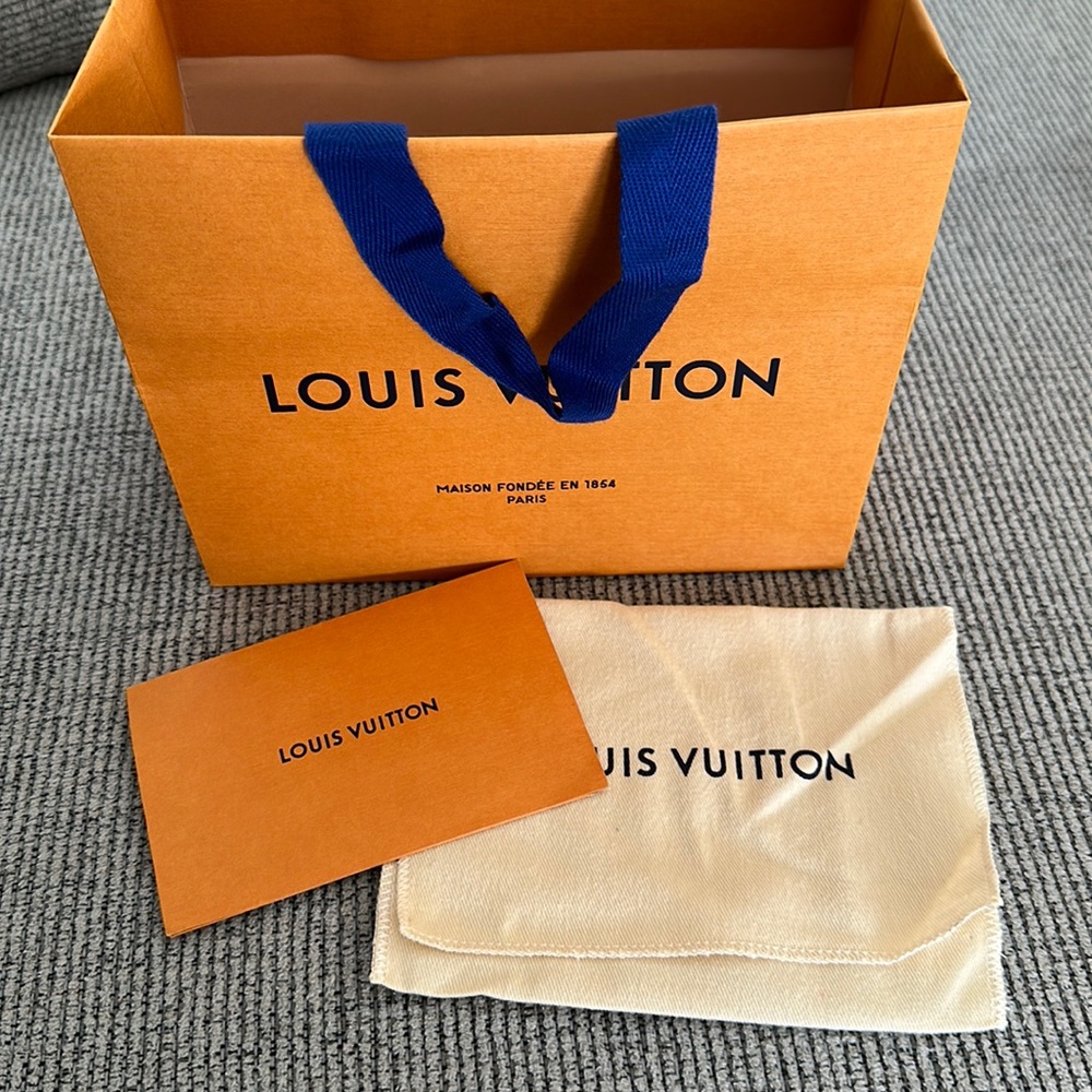 Louis Vuitton Complete set Gift Box, Dust Bag and receipt card